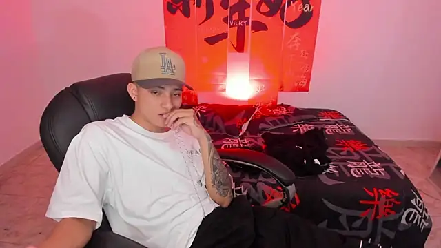 Wesleey-Boy online show from 04-28-26, 07:08