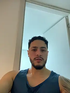 Snapshot of MattiaDupont chatting on 03-09-26, 11:09 MattiaDupont online show from 03-09-26, 11:09