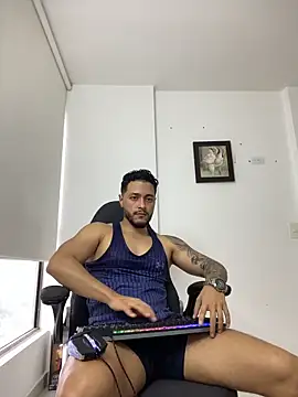 Snapshot of MattiaDupont chatting on 03-10-26, 09:20 MattiaDupont online show from 03-10-26, 09:20