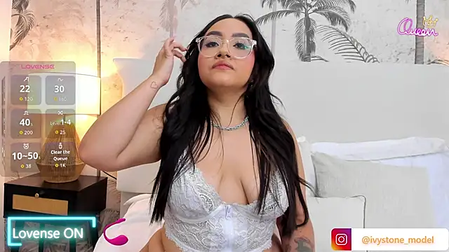 Snapshot of IvyStonne chatting on 03-07-26, 07:22 IvyStonne online show from 03-07-26, 07:22