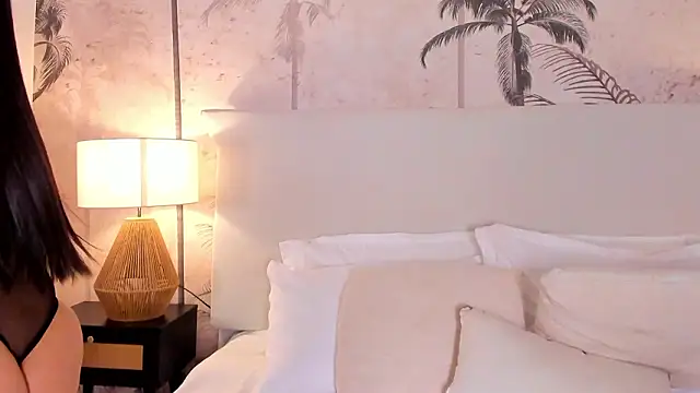 Snapshot of IvyStonne chatting on 03-16-26, 07:18 IvyStonne online show from 03-16-26, 07:18