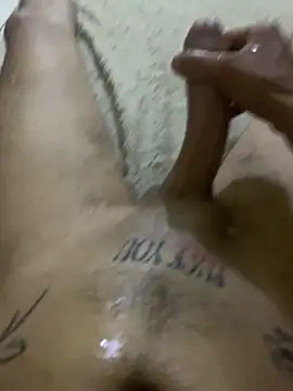 Snapshot of pitudo1713 chatting on 02-15-26, 02:19 pitudo1713 online show from 02-15-26, 02:19