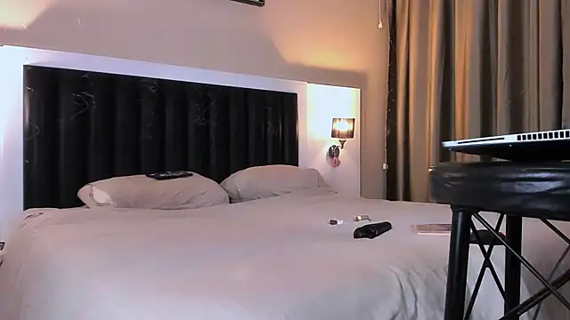 Snapshot of marrena_a chatting on 03-04-26, 10:32 marrena a online show from 03-04-26, 10:32