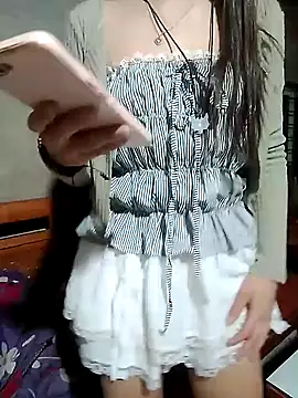 Snapshot of DoliceGirl2k chatting on 04-04-26, 01:30 DoliceGirl2k online show from 04-04-26, 01:30