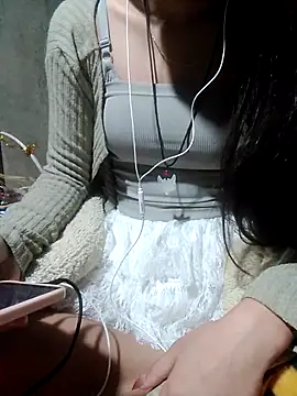Snapshot of DoliceGirl2k chatting on 04-09-26, 11:21 DoliceGirl2k online show from 04-09-26, 11:21