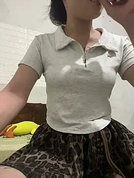 Snapshot of DoliceGirl2k chatting on 05-03-26, 02:45 DoliceGirl2k online show from 05-03-26, 02:45