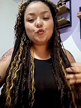 Snapshot of SweettSin chatting on 03-25-26, 02:45 SweettSin online show from 03-25-26, 02:45