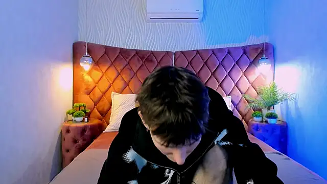 Snapshot of PackBev chatting on 02-13-26, 07:54 PackBev online show from 02-13-26, 07:54