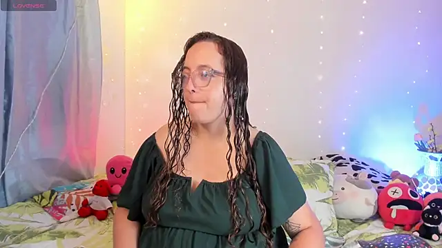 Snapshot of Stacy_millerr1 chatting on 07-07-26, 12:42 Stacy millerr1 online show from 07-07-26, 12:42