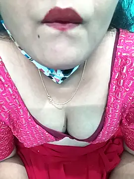 Snapshot of Tamilkannadacouple chatting on 03-01-26, 04:31 Tamilkannadacouple online show from 03-01-26, 04:31