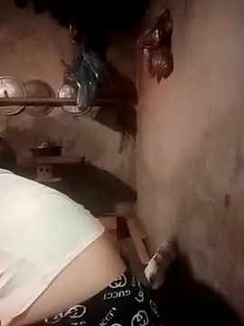 Snapshot of cuunon11 chatting on 03-08-26, 12:52 cuunon11 online show from 03-08-26, 12:52