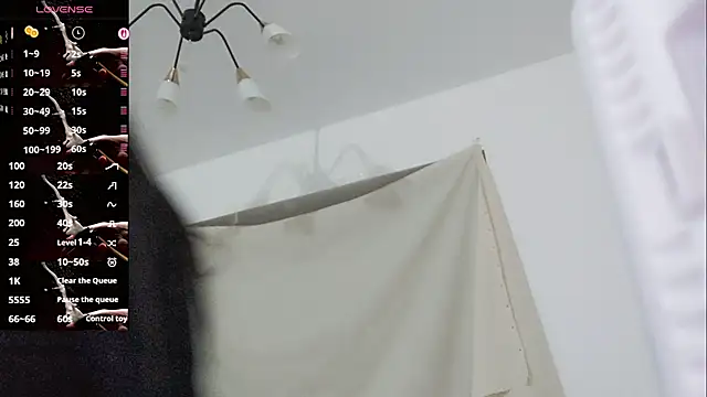 Snapshot of vivi523 chatting on 03-27-26, 11:54 vivi523 online show from 03-27-26, 11:54