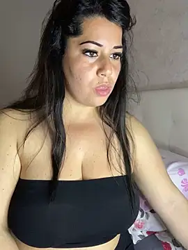 Snapshot of Michelavip chatting on 04-07-26, 03:45 Michelavip online show from 04-07-26, 03:45