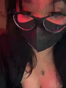 Snapshot of HaleyKin chatting on 03-11-26, 04:57 HaleyKin online show from 03-11-26, 04:57