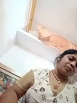Snapshot of Horney_Bhabhi chatting on 06-02-26, 10:50 Horney Bhabhi online show from 06-02-26, 10:50