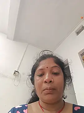 Snapshot of Horney_Bhabhi chatting on 07-17-26, 03:02 Horney Bhabhi online show from 07-17-26, 03:02