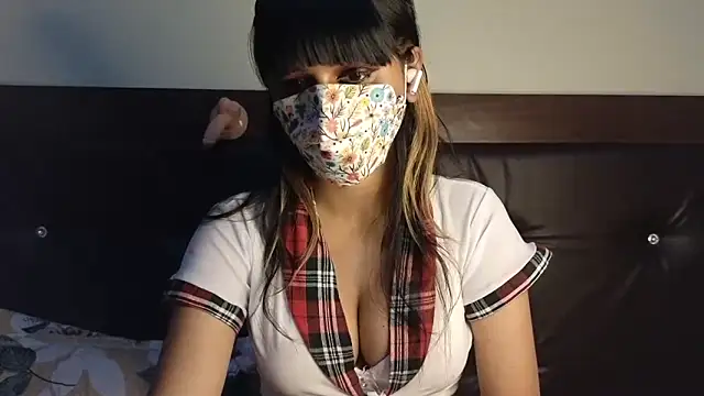 KavyaCurves online show from 04-17-26, 05:27