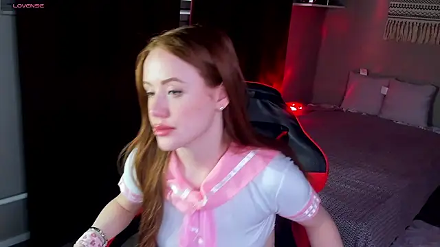 Snapshot of RoseShelton chatting on 03-07-26, 05:04 RoseShelton online show from 03-07-26, 05:04