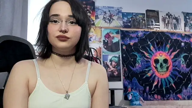 Snapshot of PureSofia chatting on 02-06-26, 01:14 PureSofia online show from 02-06-26, 01:14