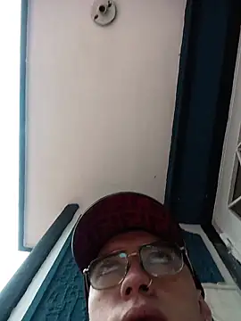 Emmanuel Lust online show from 02-24-26, 11:52