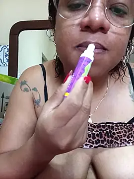 Snapshot of Mineirasafada2026 chatting on 03-15-26, 10:43 Mineirasafada2026 online show from 03-15-26, 10:43