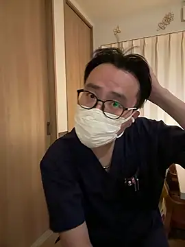 shizuku-kun211 online show from 06-21-26, 07:16