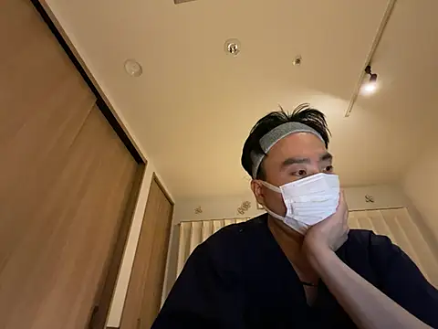 shizuku-kun211 online show from 06-25-26, 12:53