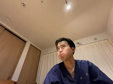 shizuku-kun211 online show from 07-28-26, 12:59