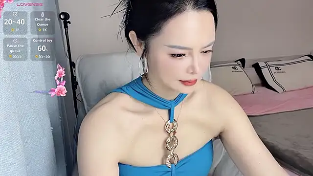 Snapshot of Uevsheep chatting on 03-13-26, 05:30 Uevsheep online show from 03-13-26, 05:30