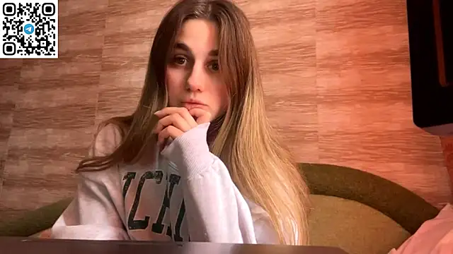 Snapshot of LovelySilk_63 chatting on 02-18-26, 11:06 LovelySilk 63 online show from 02-18-26, 11:06