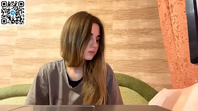 Snapshot of LovelySilk_63 chatting on 03-07-26, 08:39 LovelySilk 63 online show from 03-07-26, 08:39