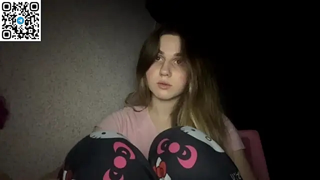 Snapshot of LovelySilk_63 chatting on 03-11-26, 08:15 LovelySilk 63 online show from 03-11-26, 08:15