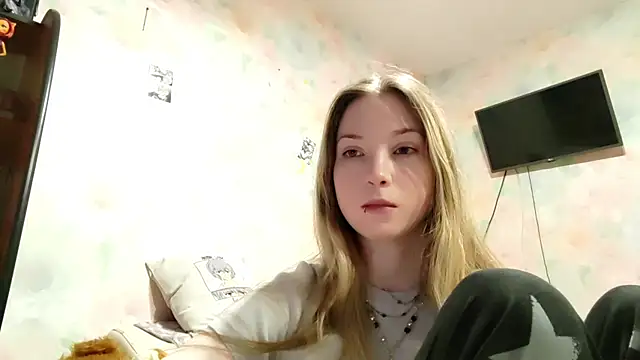 Snapshot of TiaBIanks chatting on 02-18-26, 12:23 TiaBIanks online show from 02-18-26, 12:23