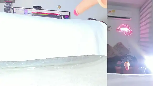 lana  kane   online show from 04-18-26, 09:24