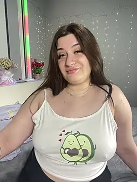 Snapshot of lipsi_vikki chatting on 03-08-26, 07:06 lipsi vikki online show from 03-08-26, 07:06