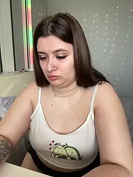 Snapshot of lipsi_vikki chatting on 03-10-26, 07:13 lipsi vikki online show from 03-10-26, 07:13