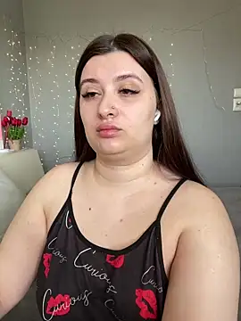 Snapshot of lipsi_vikki chatting on 03-13-26, 06:42 lipsi vikki online show from 03-13-26, 06:42