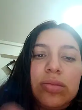 Snapshot of MajoArias chatting on 02-07-26, 05:22 MajoArias online show from 02-07-26, 05:22