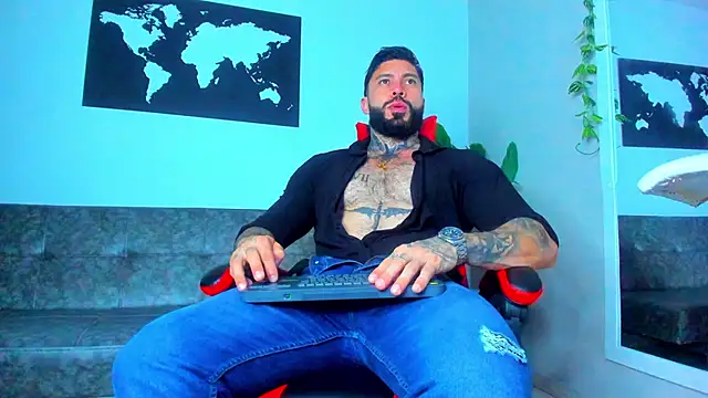 Snapshot of Alessrose chatting on 02-26-26, 07:35 Alessrose online show from 02-26-26, 07:35