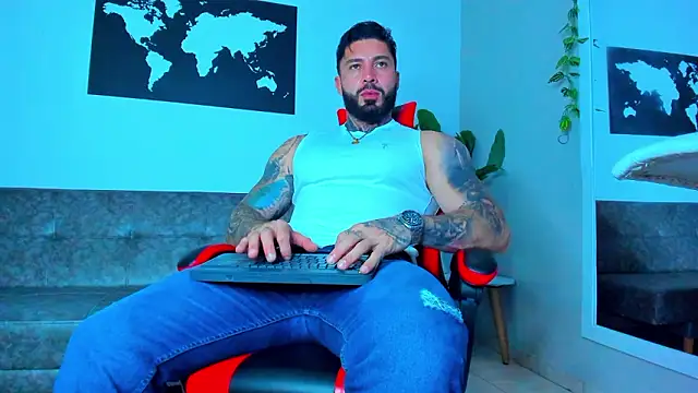 Snapshot of Alessrose chatting on 03-09-26, 07:51 Alessrose online show from 03-09-26, 07:51