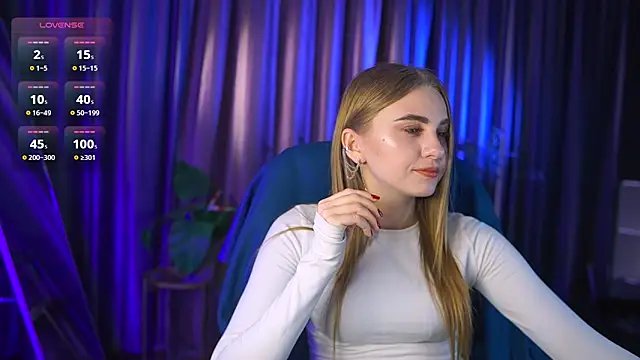 Snapshot of Erica_Grace chatting on 03-12-26, 03:45 Erica Grace online show from 03-12-26, 03:45