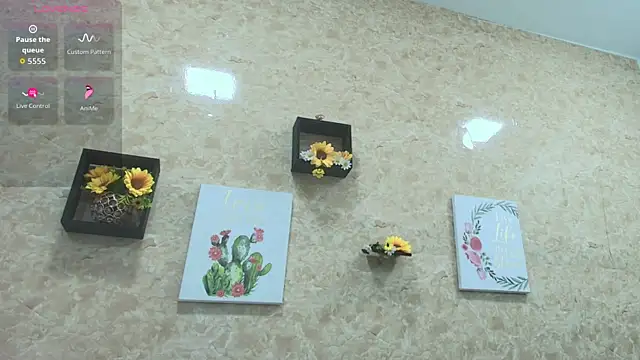 Snapshot of Sophie_Tyler chatting on 03-16-26, 01:26 Sophie Tyler online show from 03-16-26, 01:26