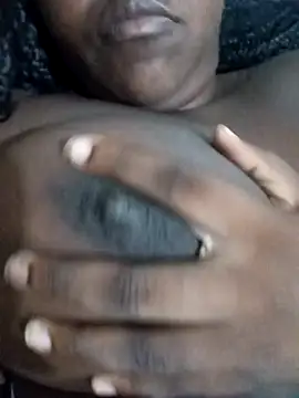 Snapshot of jhessycam5 chatting on 03-04-26, 12:44 jhessycam5 online show from 03-04-26, 12:44