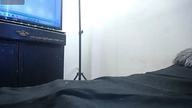 Naomy Reiden online show from 05-19-26, 01:56