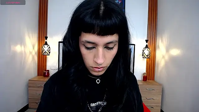 FRANCESCA LOVE  online show from 03-24-26, 06:57