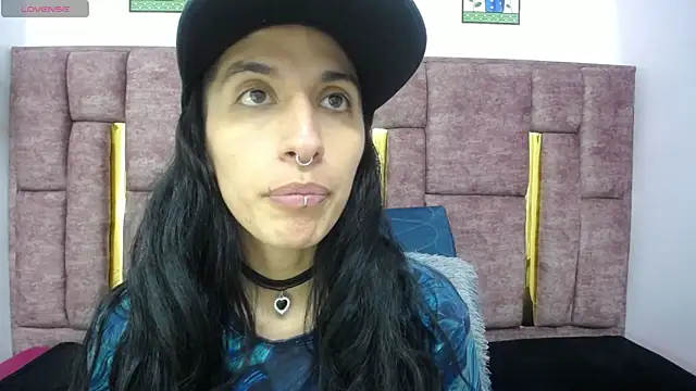 FRANCESCA LOVE  online show from 04-24-26, 04:04