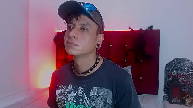 SkinnyDevil12 online show from 03-13-26, 03:35