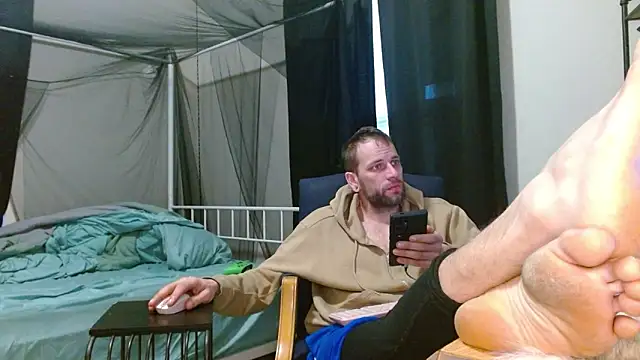 cguffey2284 online show from 02-15-26, 12:58