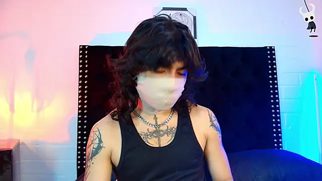 Snapshot of Axell_Kussh chatting on 02-18-26, 12:34 Axell Kussh online show from 02-18-26, 12:34