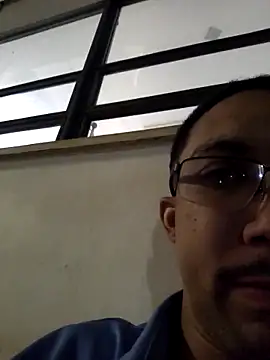 Snapshot of MOREN044 chatting on 03-19-26, 11:31 MOREN044 online show from 03-19-26, 11:31